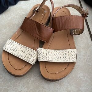 Source Unknown Brown and Cream Kids Sandals